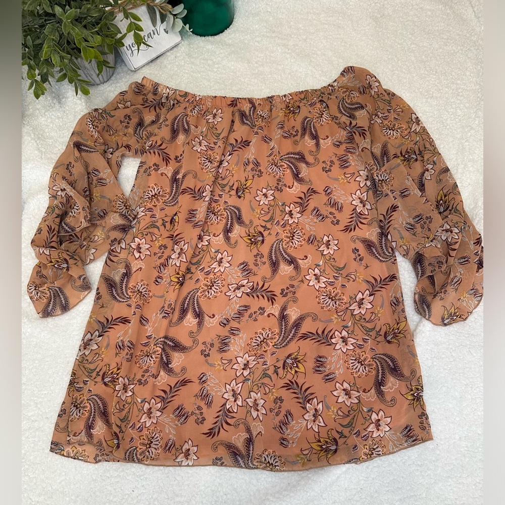 Rue21 off shoulder mini dress. Size small.
